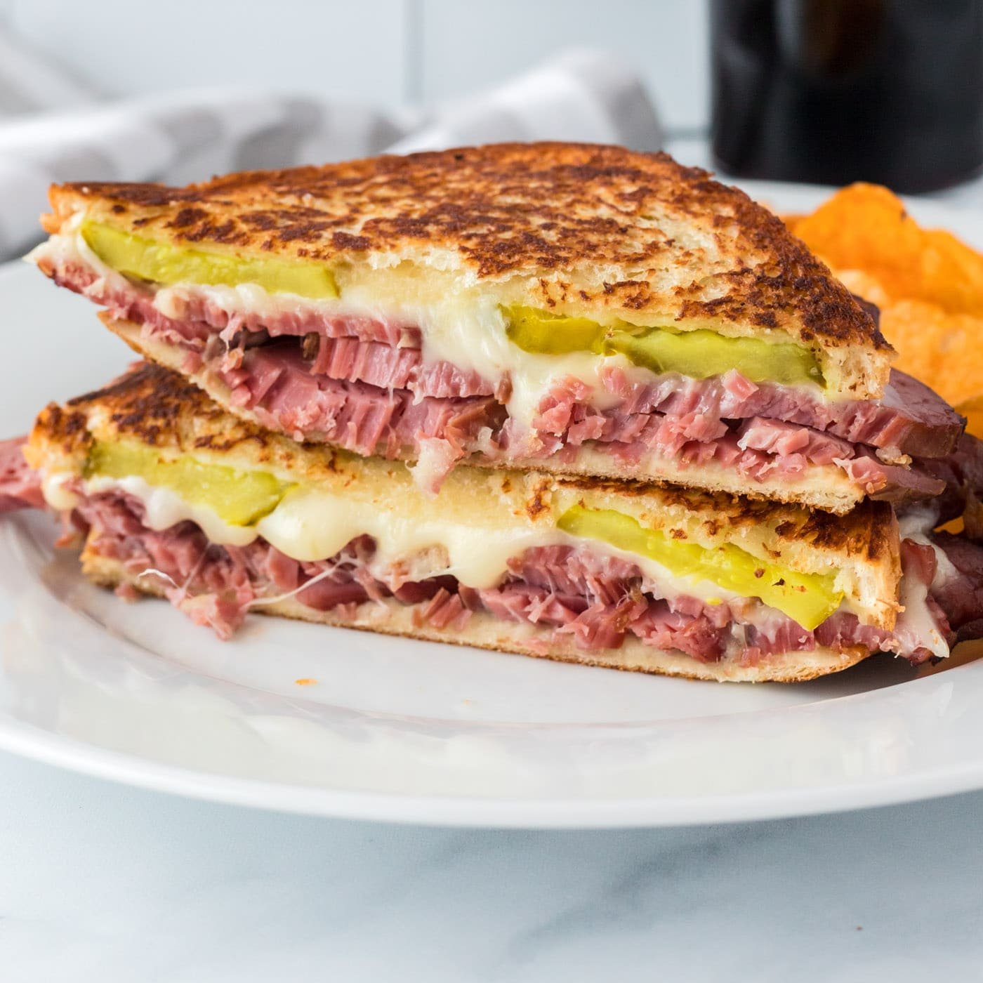 Corned-Beef-Sandwich-RC-SQ